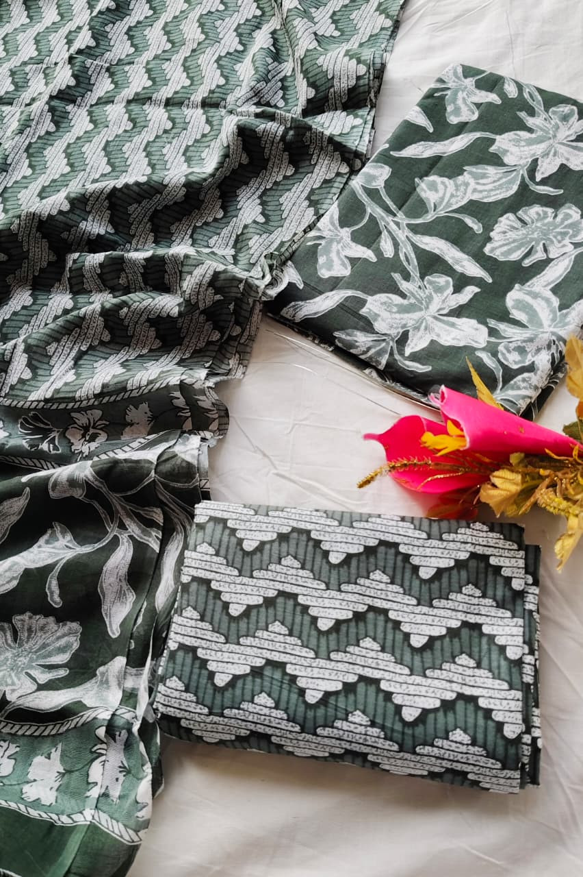 Dark green and white  cotton unstitched suit  Material for Women 2.5 Mtr top and 2.5 Mtr Bottom  and  2.5 Mtr Dupatta